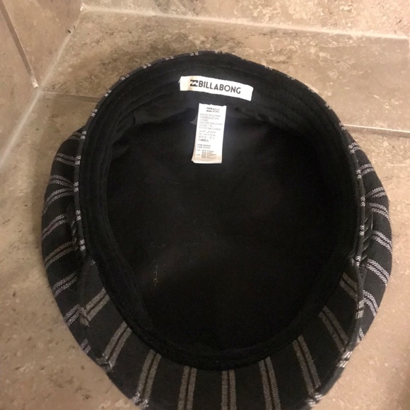 Billabong hat - Picture 3 of 4